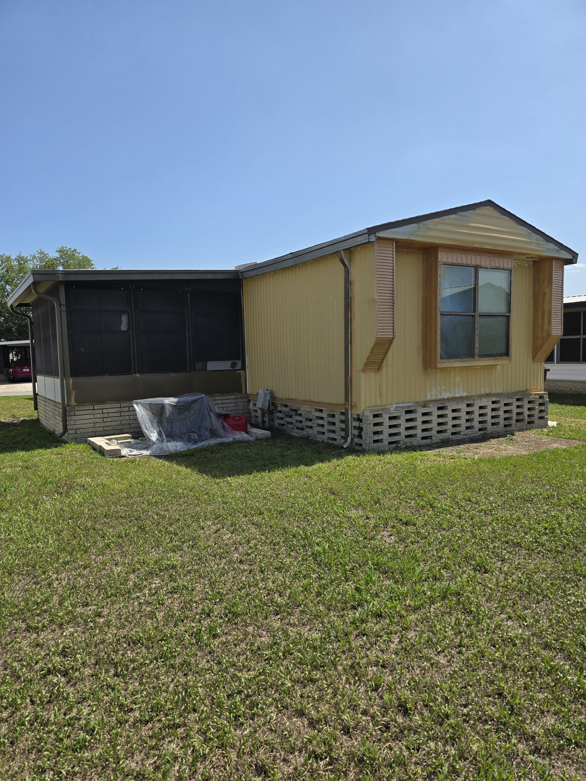 2/2 home in Anglers Green, Motivated Seller!
