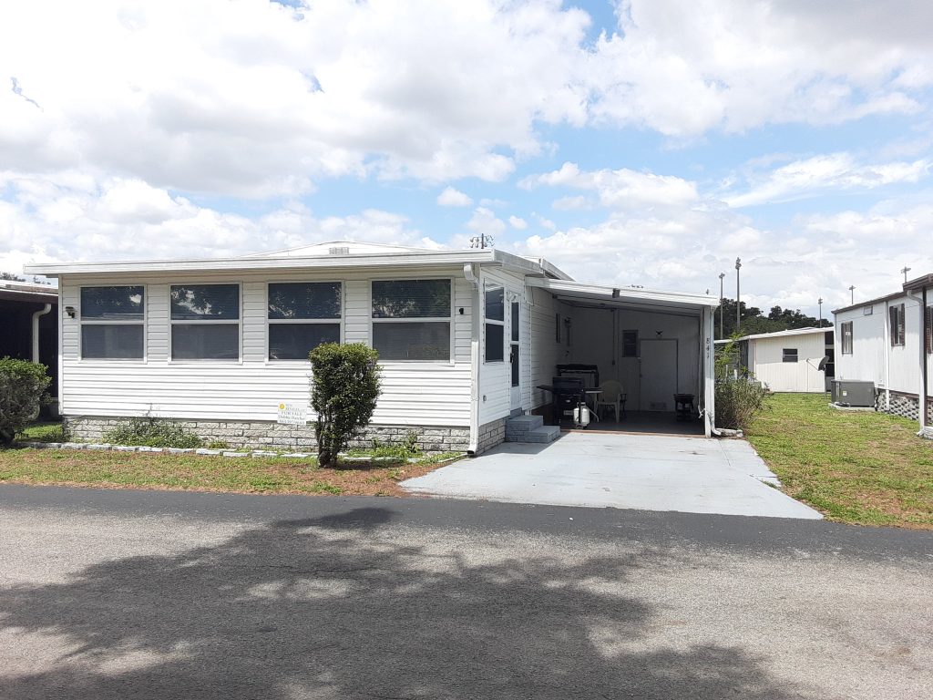 Great value in 55+ Community of Hickory Hills Manor
