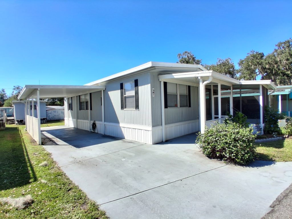 Beautifully Renovated 2 Bedroom / 2 Bath Manufactured Home in a 55+ Community!